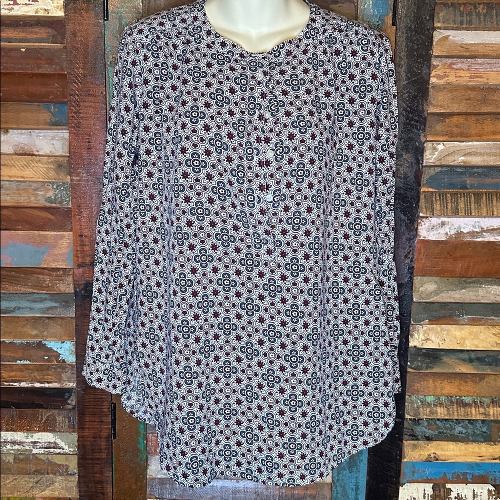 LOFT Soft Pullover 3/4 Buttondown Shirt in Graphic Print red, blue, cream